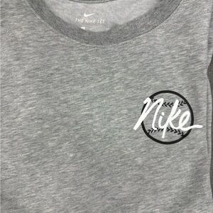Nike Heather Gray Graphic Tee